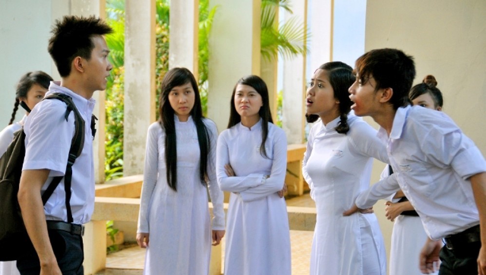 Xem Phim  Túm Cổ Đại Gia (HTV9) (2013),  2013